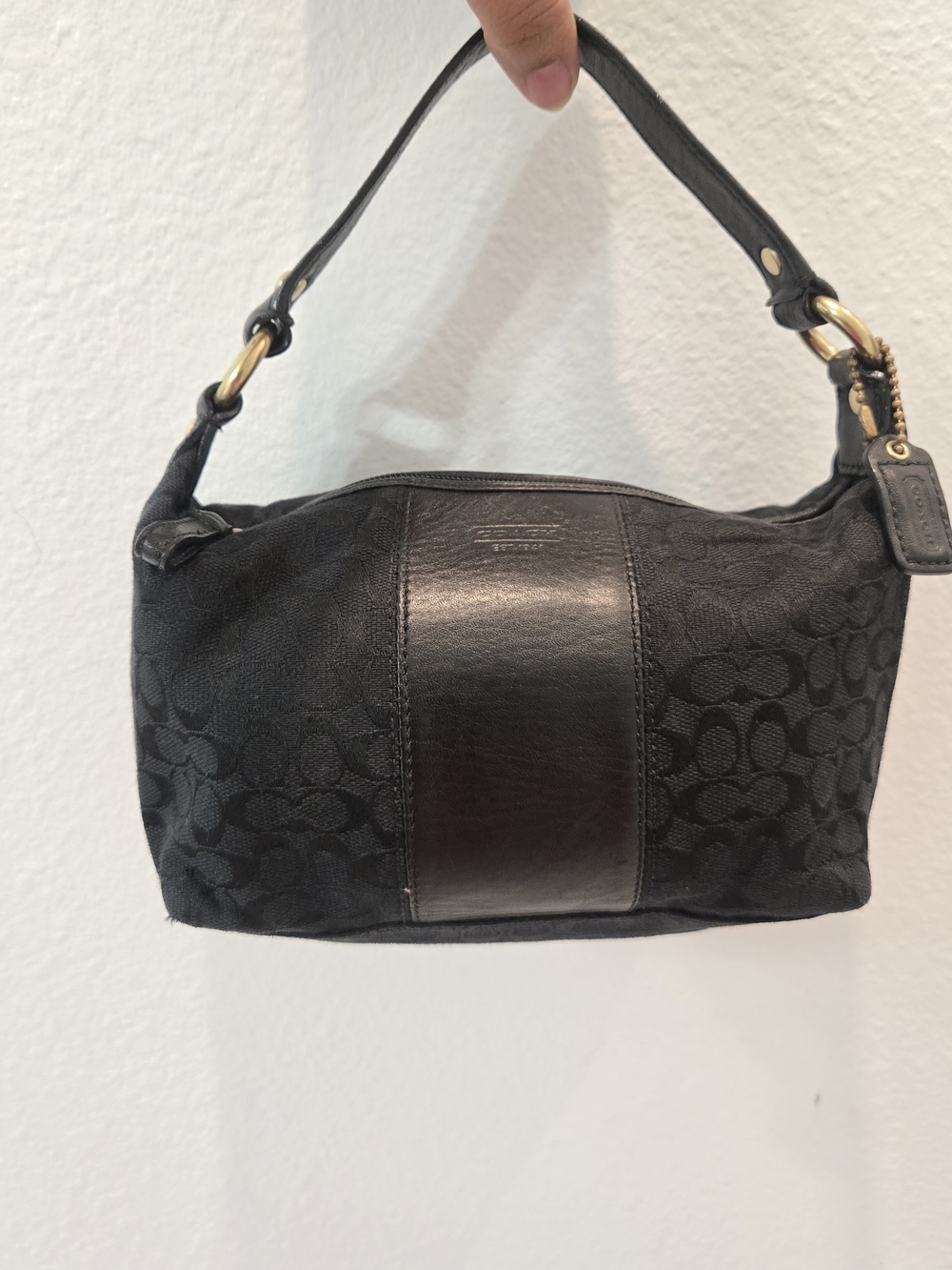 Coach Black Signature C Small Shoulder Bag Zip Closure Gold Hardware  Y2K